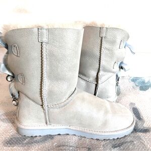 UGG Bailey Bow limited edition boots size 8